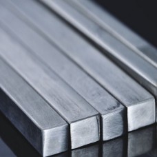 Квадрат нержавеющий калиброванный AISI 304 42х42 мм ГОСТ 8559-75